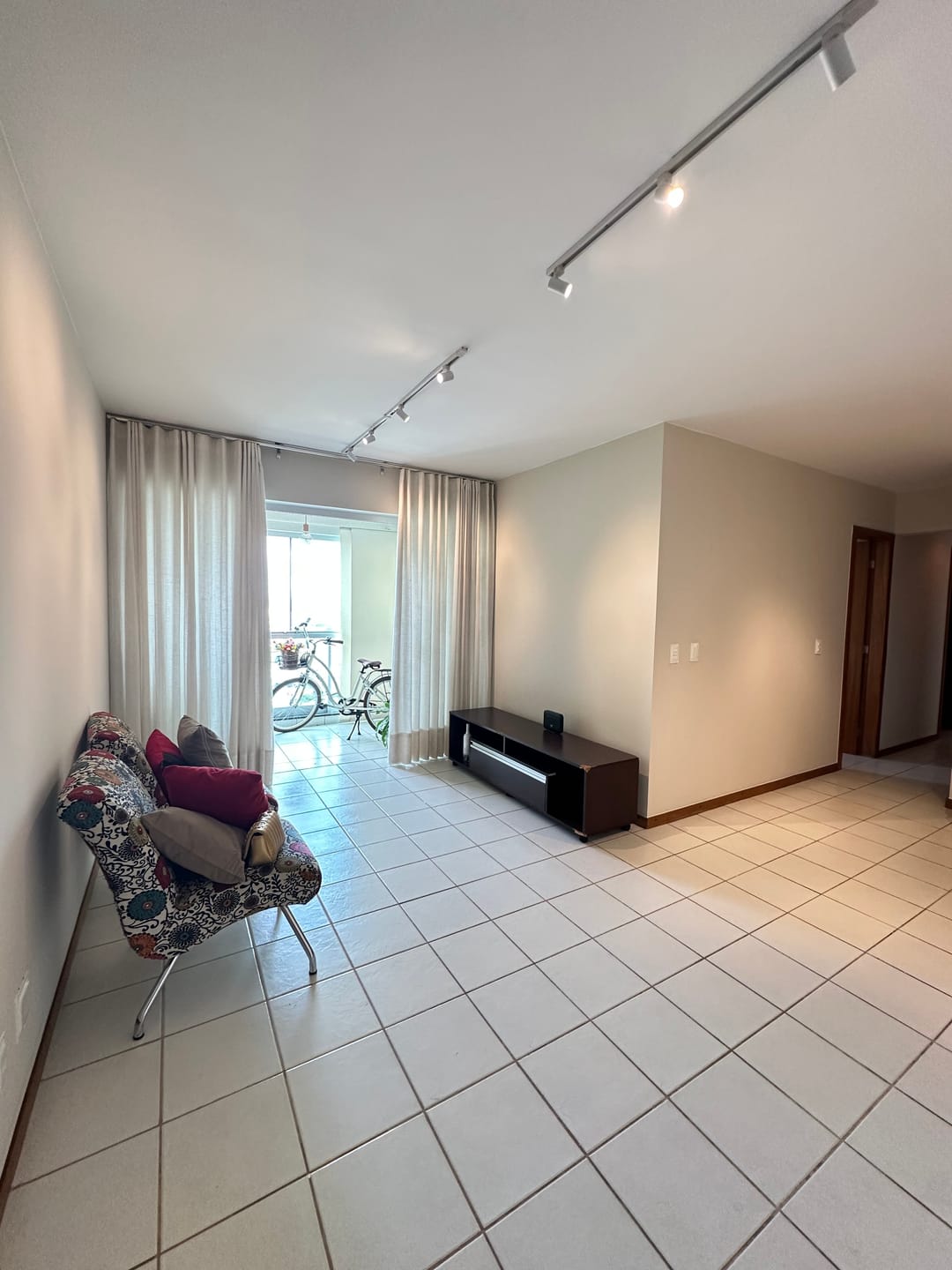 Apartamento à venda 03 suítes, com 90 m2, no Setor Bueno, Goiânia, GO