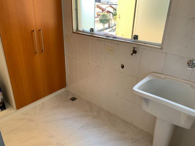 Apartamento 2 quartos e 1 banheiro, à venda, no bairro Loteamento Eduardo da Silva Neto em Pindamonhangaba