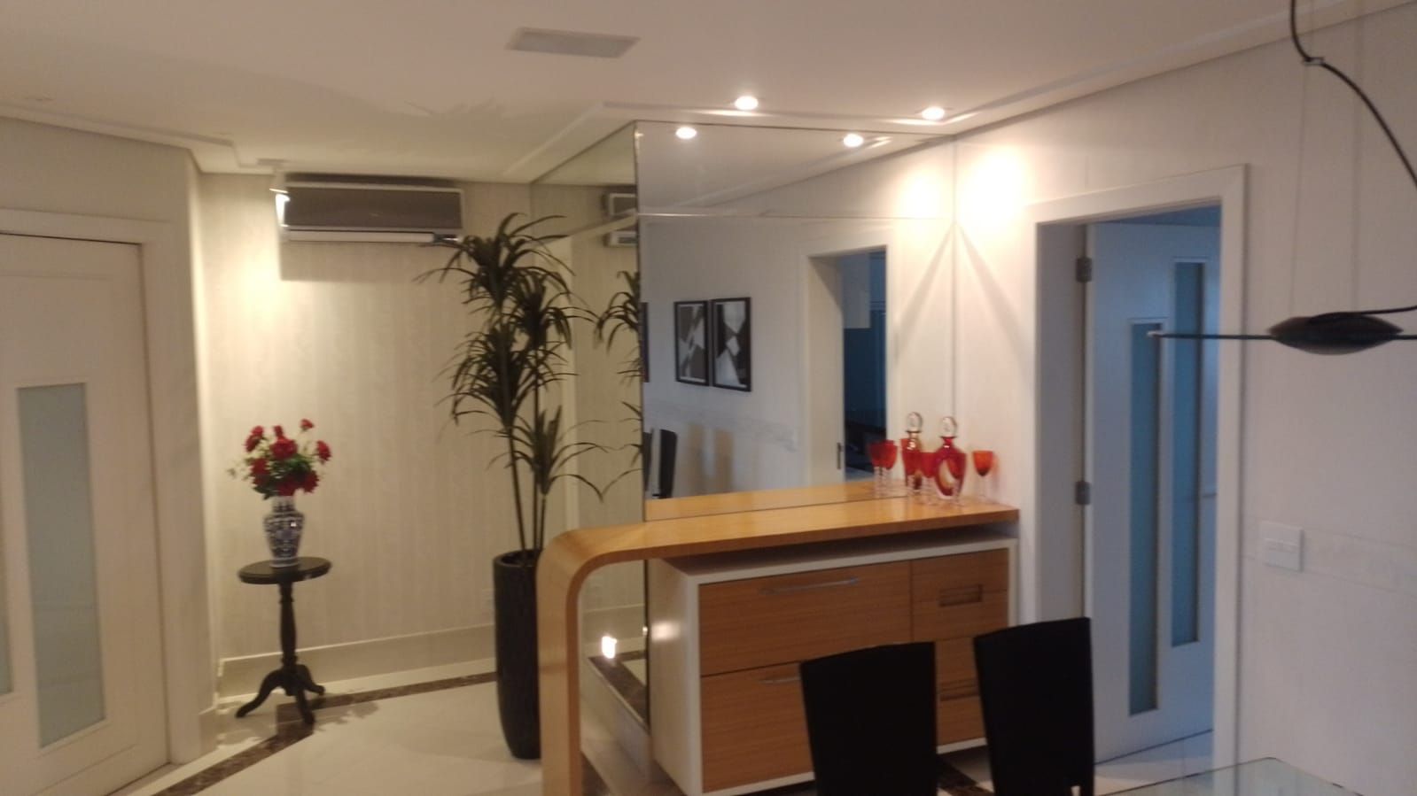 Apartamento à venda com 4 quartos, 224m² - Foto 7