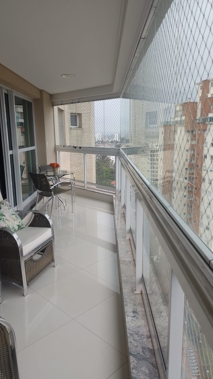 Apartamento à venda com 4 quartos, 224m² - Foto 2