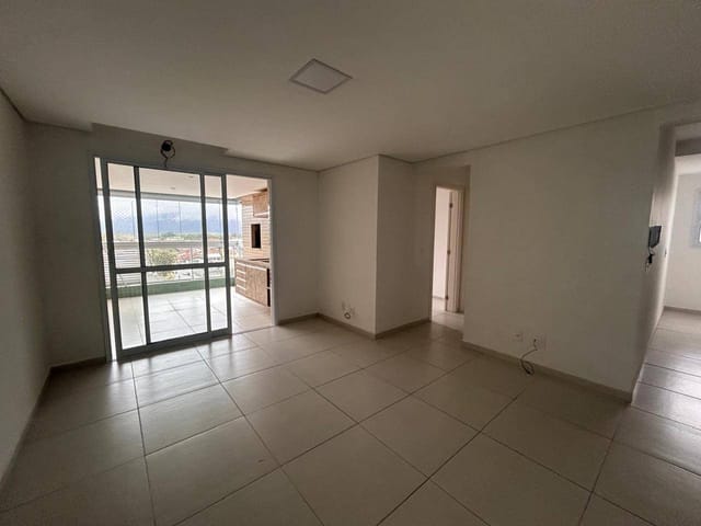Apartamento 2 quartos e 2 banheiros, à venda, no bairro Centro em Bertioga