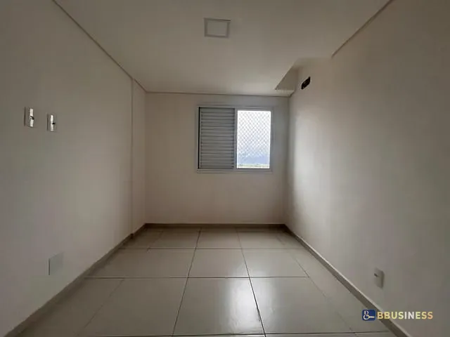 Apartamento 2 quartos e 2 banheiros, à venda, no bairro Centro em Bertioga