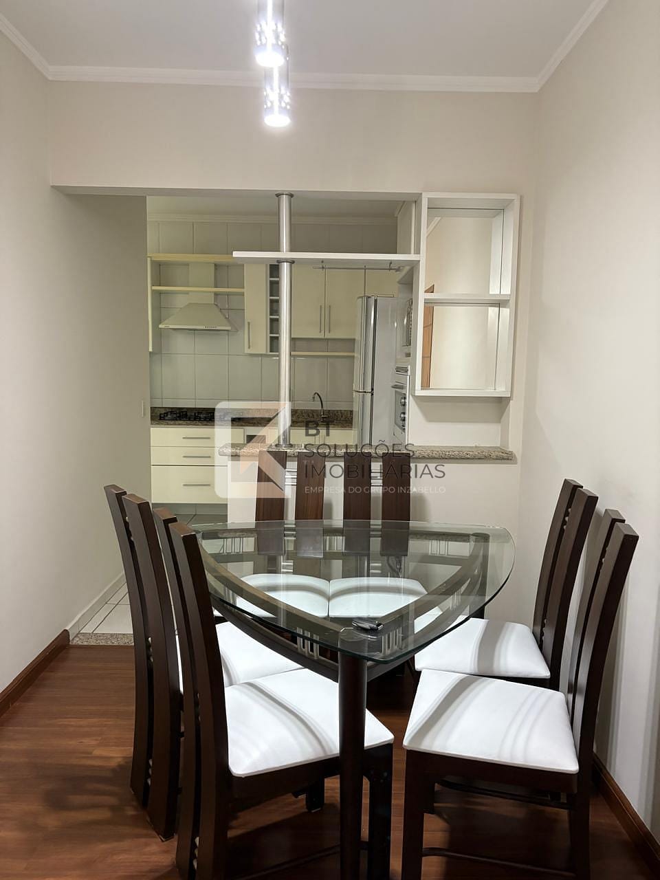 Apartamento para alugar com 2 quartos, 77m² - Foto 2