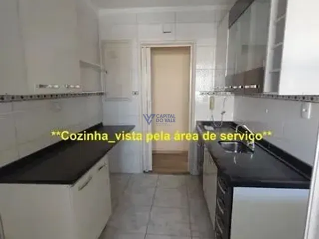 Apartamento 2 quartos e 1 banheiro, à venda, no bairro Vila Adyana em São José dos Campos