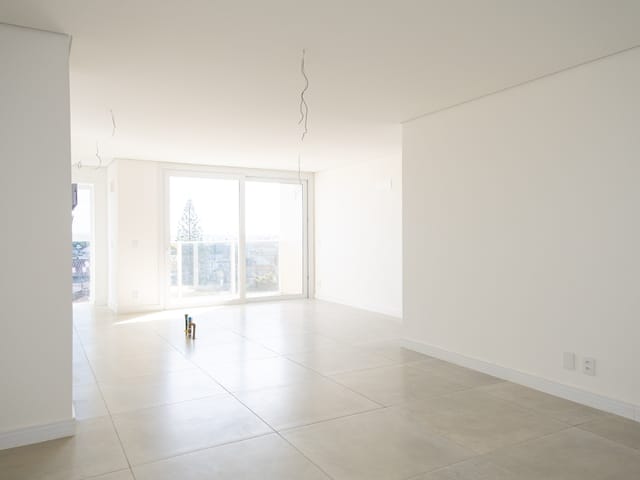 Apartamento com 176m² 3 quartos e 2 banheiros, à venda, no bairro Centro em Pelotas