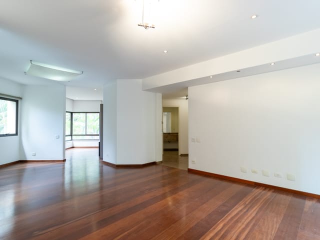 Apartamento com 197m² 3 quartos e 5 banheiros, à venda, no bairro Itaim Bibi em São Paulo