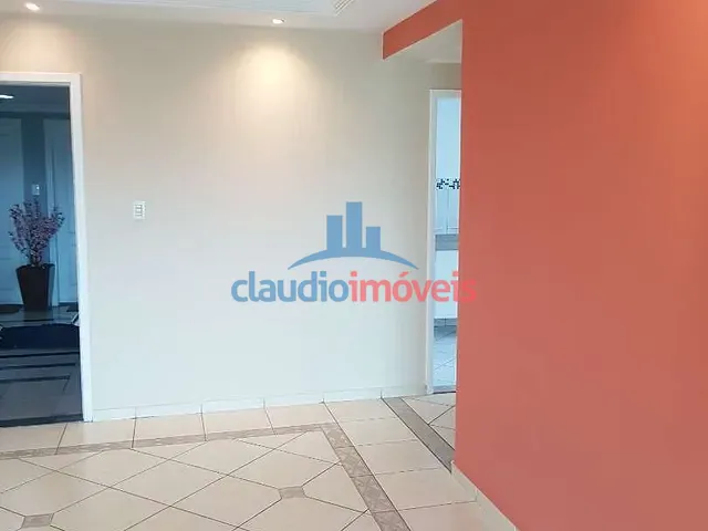 Apartamento 2 quartos e 1 banheiro, para alugar, no bairro Aterrado em Volta Redonda