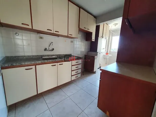 Apartamento com 103m² 3 quartos e 2 banheiros, à venda, no bairro Vila Ipiranga em Londrina
