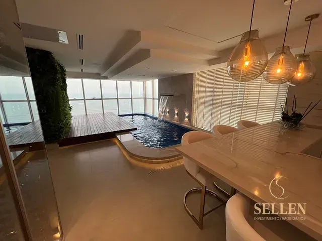 Apartamento 4 quartos e 6 banheiros, à venda, no bairro Centro em Balneário Camboriú