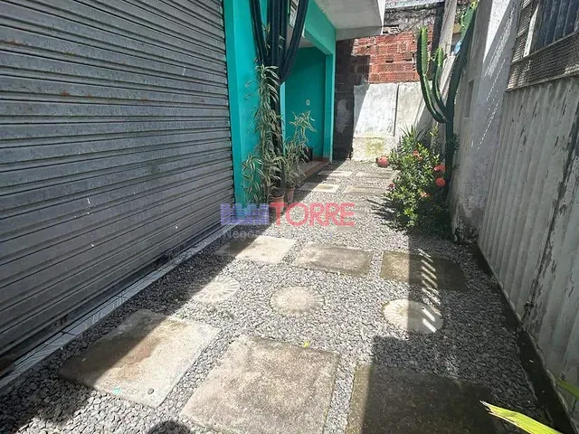 Casa 3 quartos e 2 banheiros, à venda, no bairro Santo Antônio em Itabuna