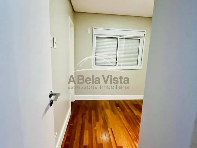 Apartamento 3 quartos e 4 banheiros, para alugar, no bairro Umuarama em Osasco