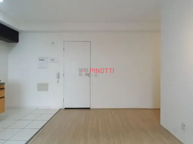 Apartamento 2 quartos e 1 banheiro, para alugar, no bairro Dos Casa em São Bernardo do Campo