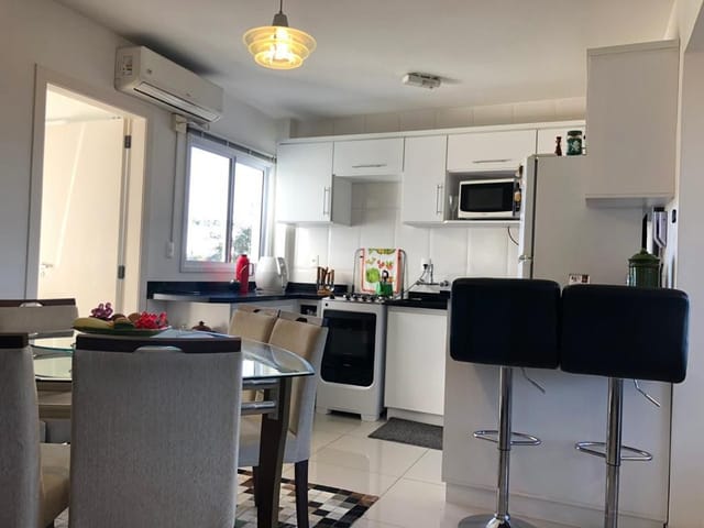 Apartamento 2 quartos e 2 banheiros, à venda, no bairro Areal em Pelotas