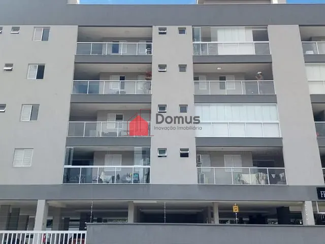 Apartamento 2 quartos e 2 banheiros, à venda, no bairro Centro em Ubatuba