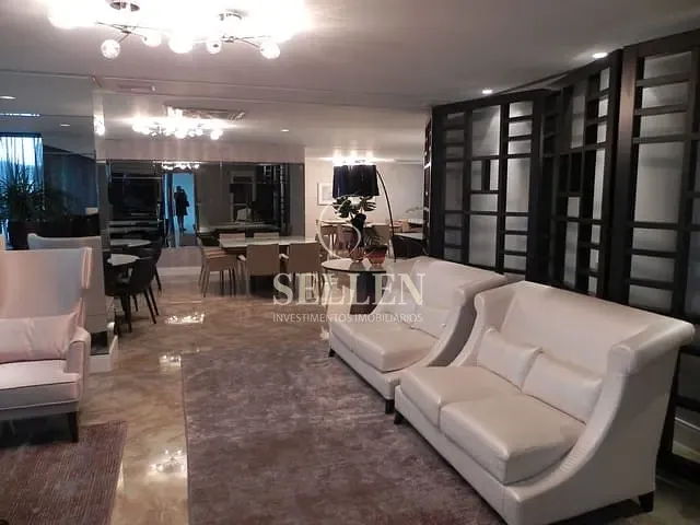 Apartamento com 435m² 3 quartos e 4 banheiros, à venda, no bairro Centro em Balneário Camboriú