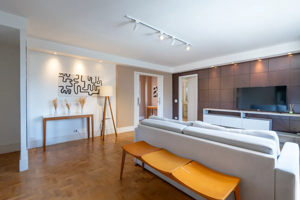 Apartamento para venda em Itaim Bibi com 3 quartos, sendo 1 suíte, 187m²