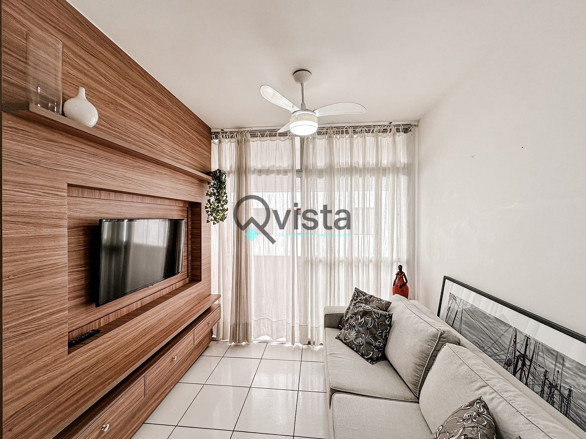 Apartamento à venda com 2 quartos, 60m² - Foto 1