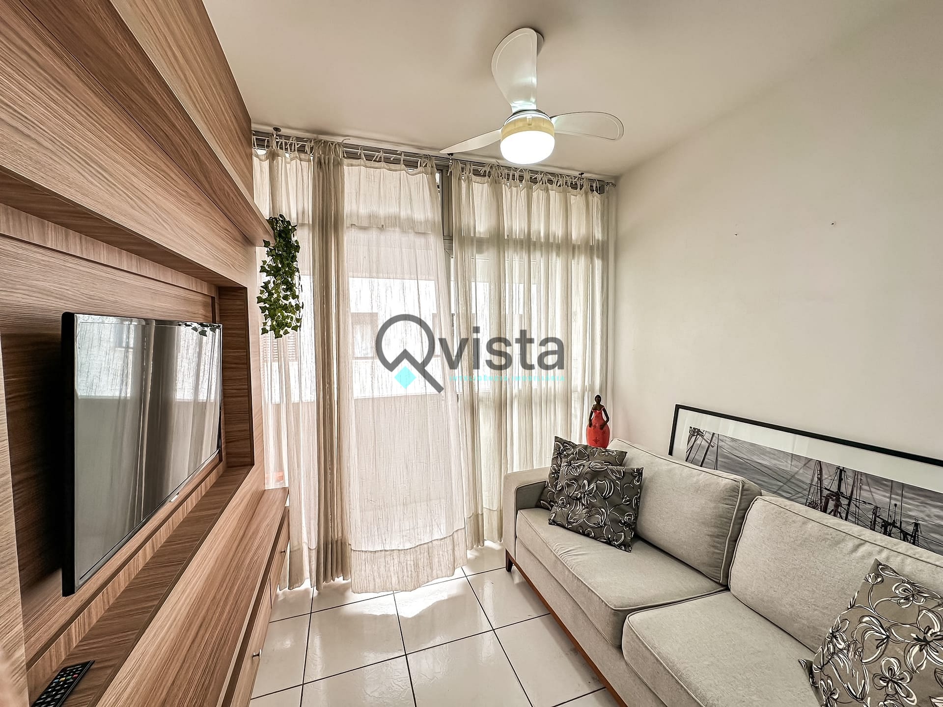 Apartamento à venda com 2 quartos, 60m² - Foto 2