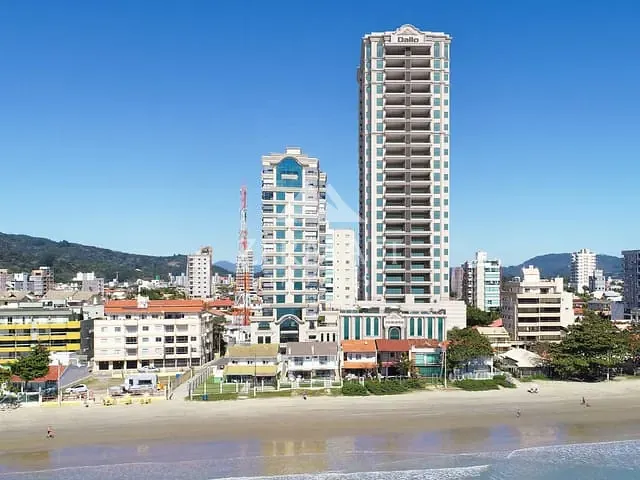 Apartamento com 243m² 3 quartos e 4 banheiros, à venda, no bairro Pereque em Porto Belo