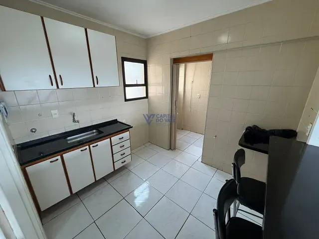Apartamento 2 quartos e 1 banheiro, para alugar, no bairro Jardim das Indústrias em São José dos Campos