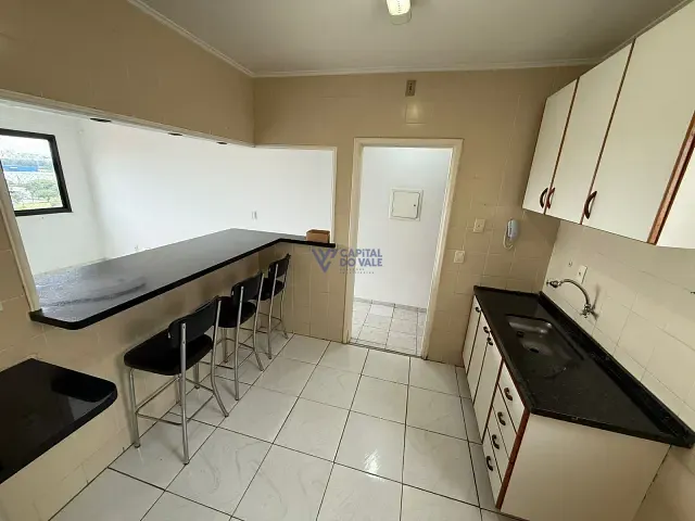 Apartamento 2 quartos e 1 banheiro, para alugar, no bairro Jardim das Indústrias em São José dos Campos