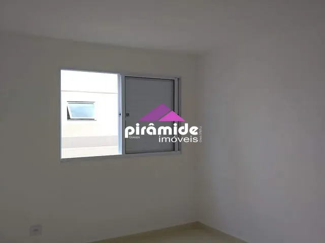 Apartamento com 40m² 2 quartos e 1 banheiro, para alugar, no bairro Residencial Frei Galvão em São José dos Campos