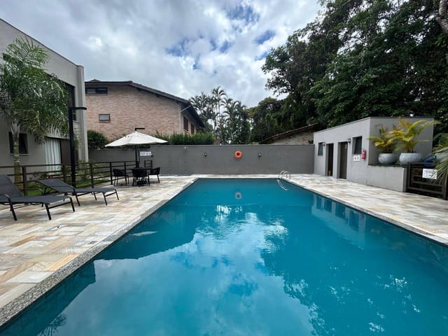Apartamento 2 quartos e 2 banheiros, à venda ou para alugar, no bairro Riviera em Bertioga