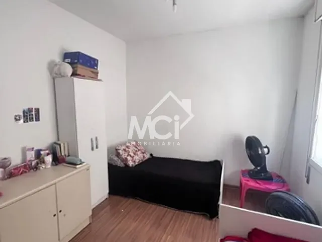 Apartamento 4 quartos e 2 banheiros, à venda, no bairro Centro em Pelotas