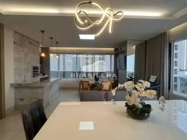 Apartamento com 207m² 3 quartos e 5 banheiros, à venda, no bairro Setor Bueno em Goiânia