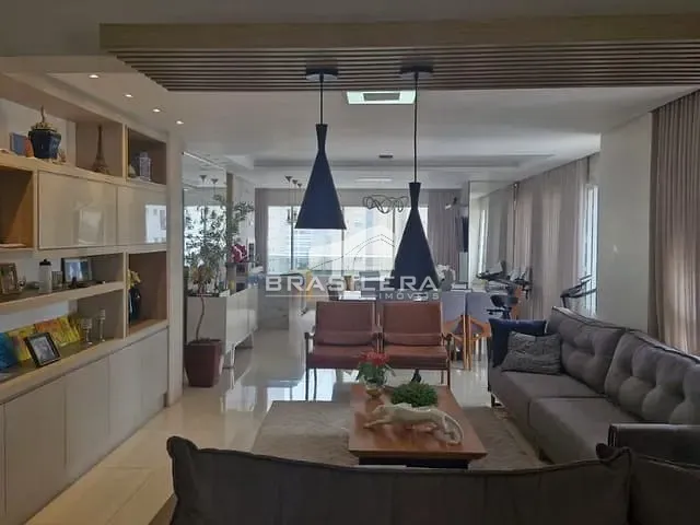 Apartamento com 207m² 3 quartos e 5 banheiros, à venda, no bairro Setor Bueno em Goiânia
