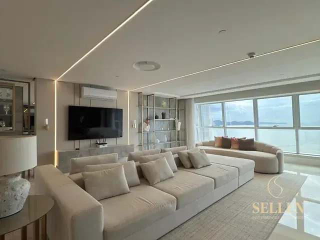 Apartamento com 500m² 6 quartos e 7 banheiros, à venda, no bairro Centro em Balneário Camboriú
