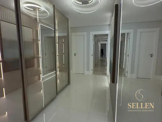 Apartamento com 500m² 6 quartos e 7 banheiros, à venda, no bairro Centro em Balneário Camboriú