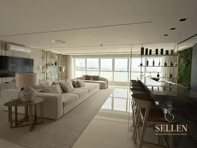 Apartamento com 500m² 6 quartos e 7 banheiros, à venda, no bairro Centro em Balneário Camboriú