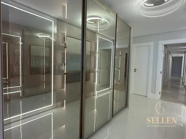 Apartamento com 500m² 6 quartos e 7 banheiros, à venda, no bairro Centro em Balneário Camboriú