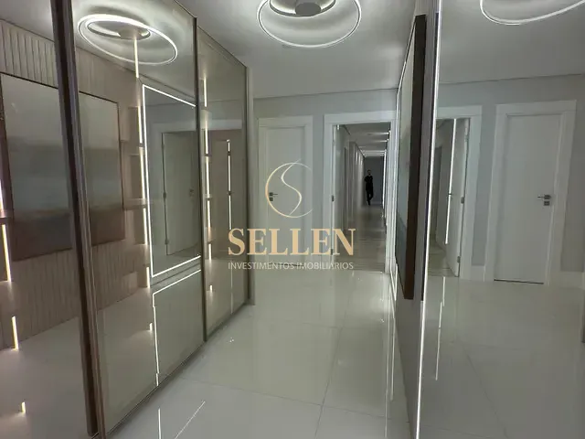 Apartamento com 500m² 6 quartos e 7 banheiros, à venda, no bairro Centro em Balneário Camboriú