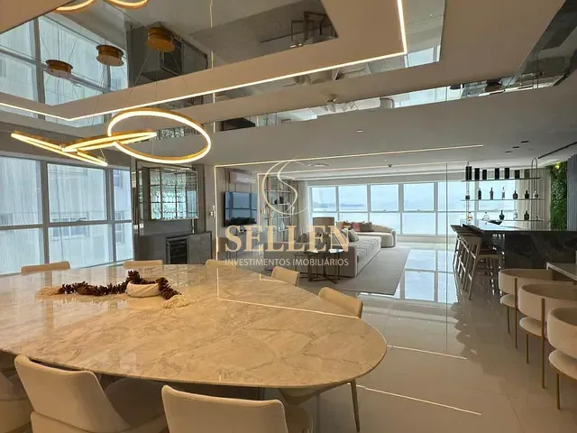 Apartamento com 500m² 6 quartos e 7 banheiros, à venda, no bairro Centro em Balneário Camboriú