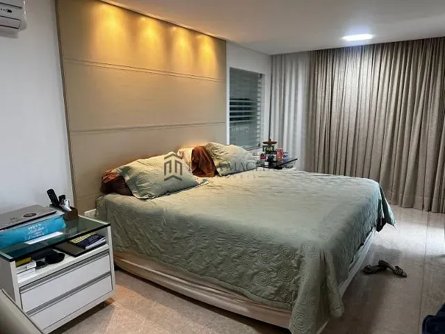 Apartamento 4 quartos e 5 banheiros, à venda, no bairro Santana em Recife