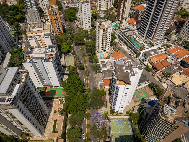 Apartamento com 1410m² 4 quartos e 3 banheiros, à venda, no bairro Jardim Vila Mariana em São Paulo