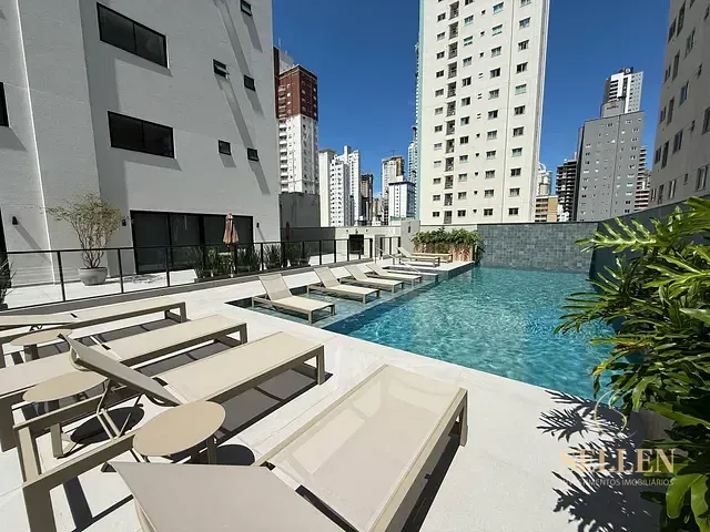 Apartamento 4 quartos e 1 banheiro, à venda, no bairro Centro em Balneário Camboriú