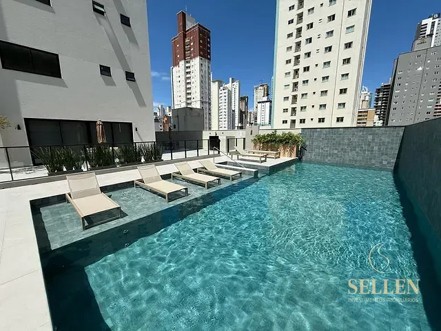 Apartamento 4 quartos e 1 banheiro, à venda, no bairro Centro em Balneário Camboriú