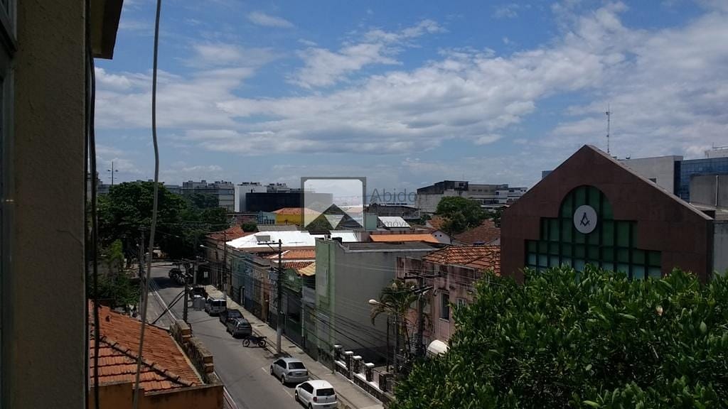 Apartamento à venda com 3 quartos, 96m² - Foto 1