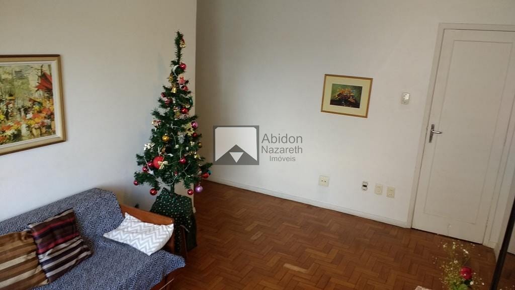 Apartamento à venda com 3 quartos, 96m² - Foto 2