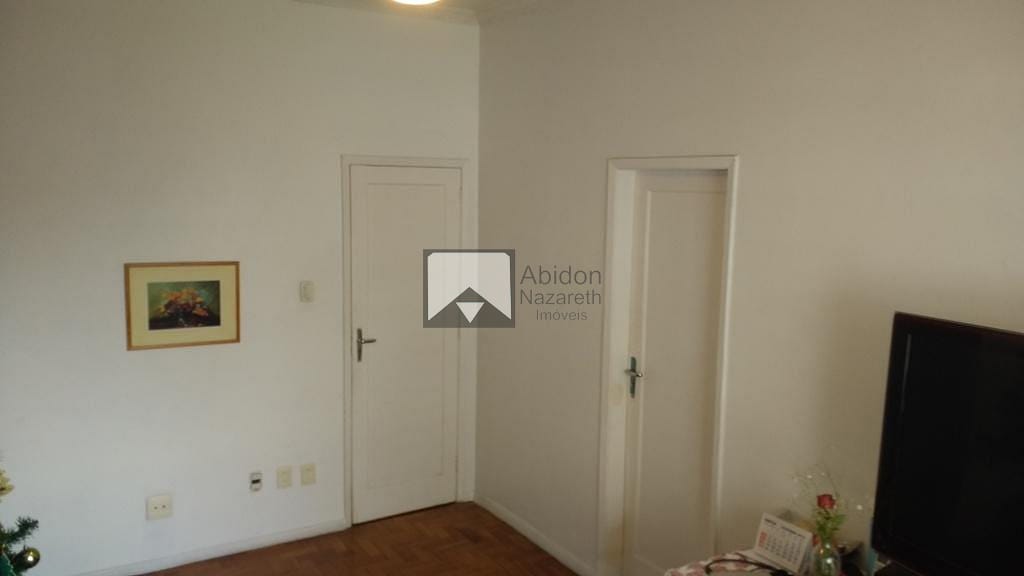 Apartamento à venda com 3 quartos, 96m² - Foto 11