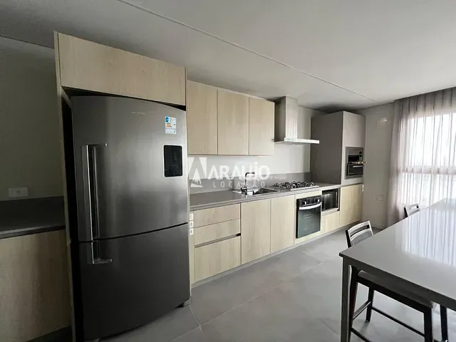 Apartamento 3 quartos e 1 banheiro, para alugar, no bairro Centro em Itajaí