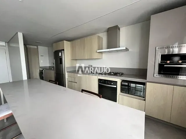 Apartamento 3 quartos e 1 banheiro, para alugar, no bairro Centro em Itajaí