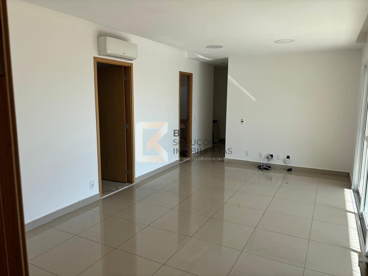 Apartamento, 3 quartos, 120 m² - Foto 1