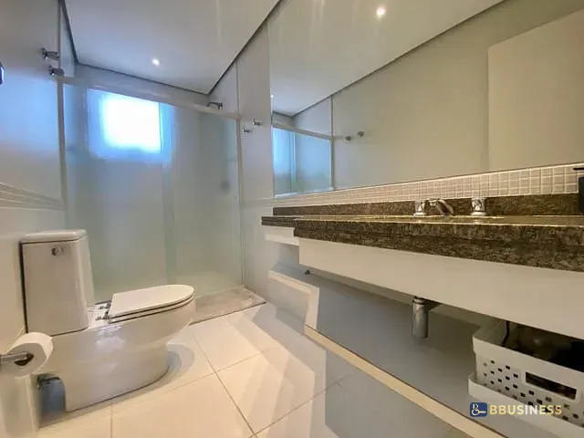 Apartamento 4 quartos e 3 banheiros, à venda ou para alugar, no bairro Riviera em Bertioga