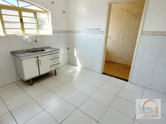 Apartamento com 75m² 2 quartos e 1 banheiro, para alugar, no bairro Centro em Atibaia
