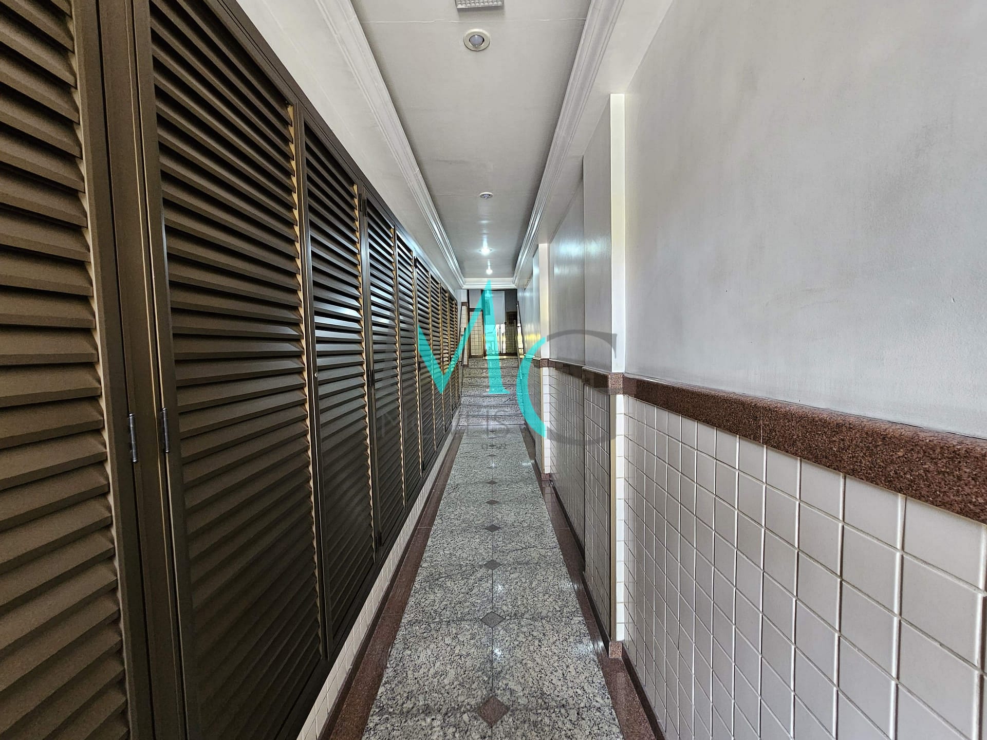 Apartamento à venda com 2 quartos, 69m² - Foto 4