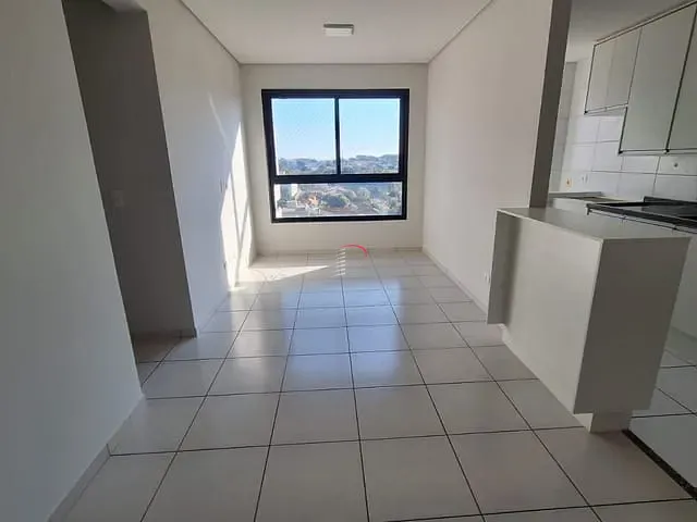 Apartamento 3 quartos e 2 banheiros, à venda, no bairro Vila Brasil em Londrina
